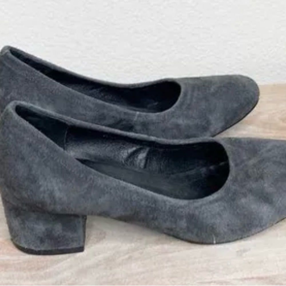 Jeffrey Campbell gray suede heels size 9